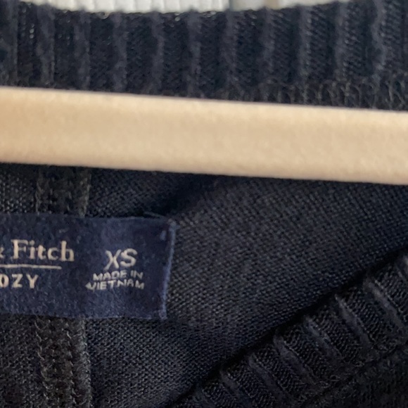 Long-Sleeve Cozy Cinch-Hem Top - Picture 4 of 5